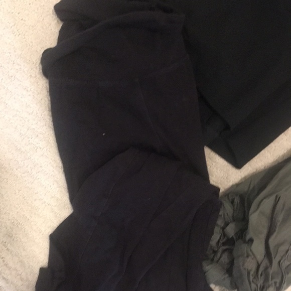 Maternity bottom bundle - Picture 7 of 7